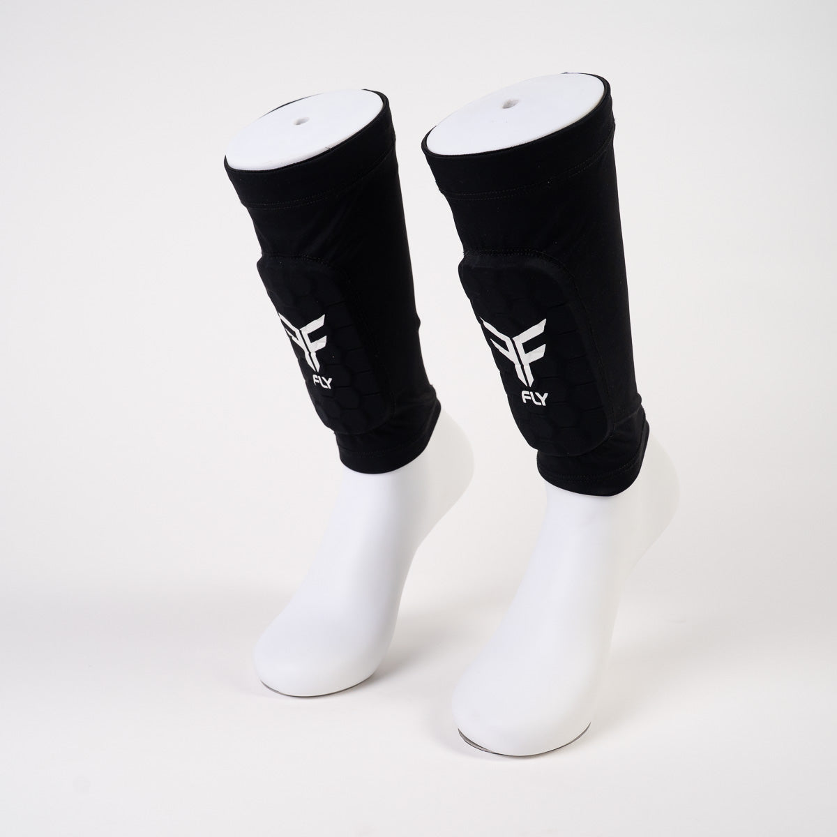 Shin pad sleeve (built in)